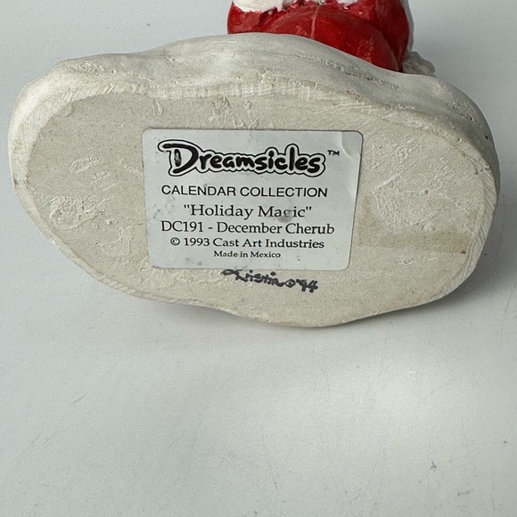 Dreamsicles Collectables Exclusive Vintage “ Holiday Magic “ 1993 Figurine Used - Picture 6 of 6